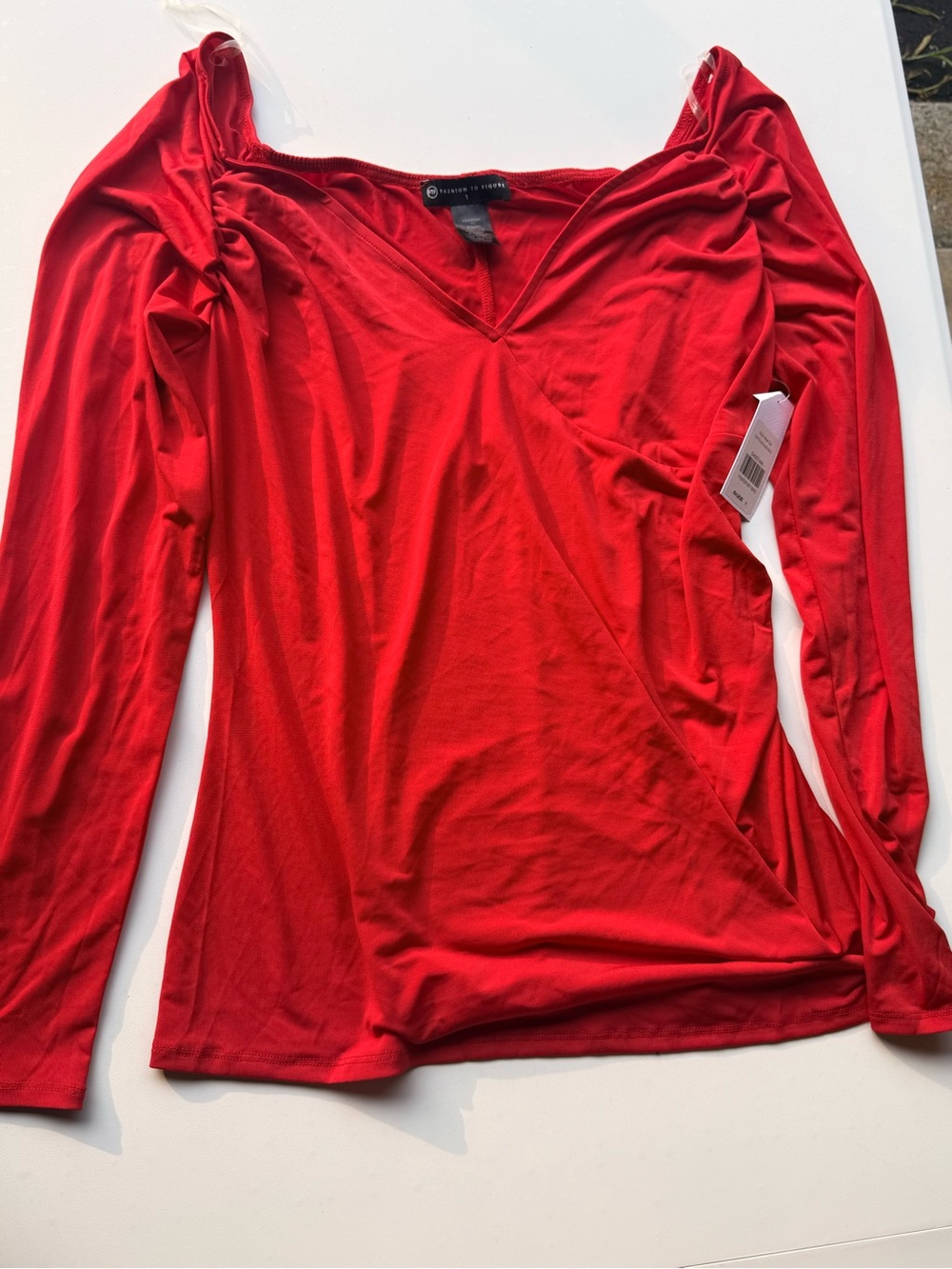 Fashion to Figure Red V-Neck Long Sleeve Tee
